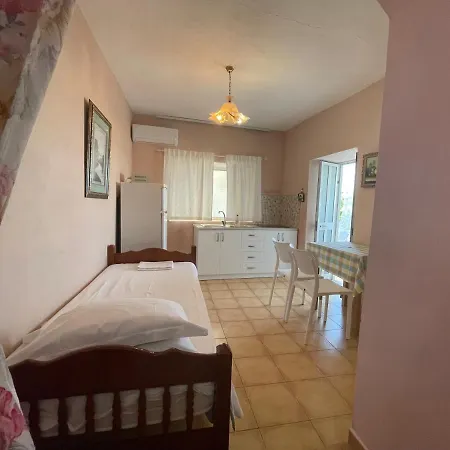 Vila Hiso 3* Qeparo